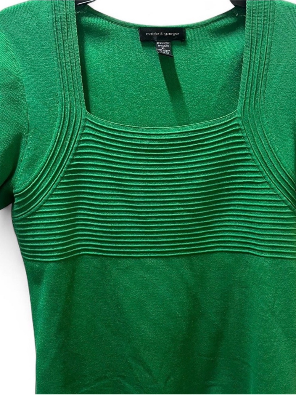 Cable & Gauge Emerald Green Ribbed Square-Neck Short Sleeve Top